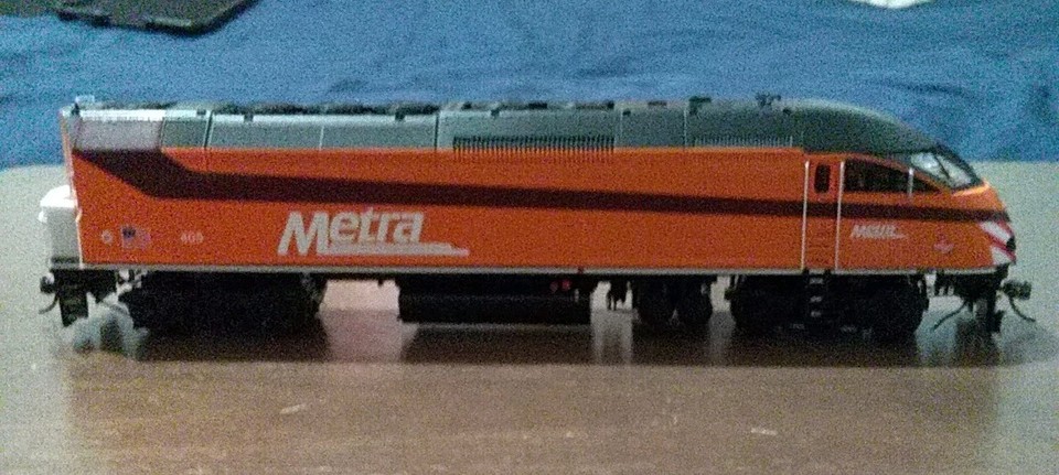 Atlas Mp36 Locomotive DC Metra Milwaukee Road Hiawatha Ho Scale With ...
