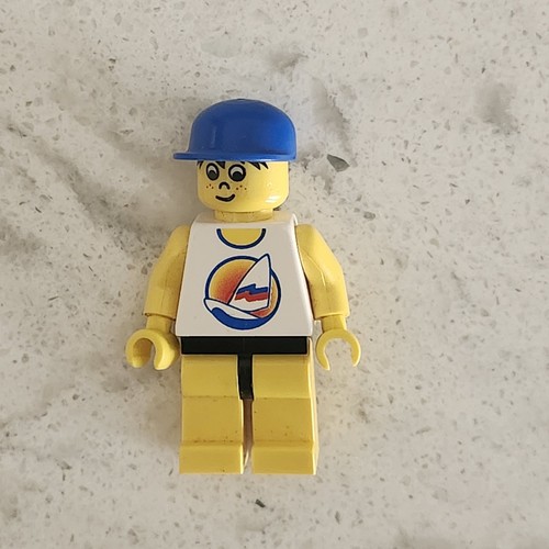 Lego Classic Town Lifeguard Minifigure Sailboat Shirt Vintage Paradisa 1815-1 - Picture 2 of 4