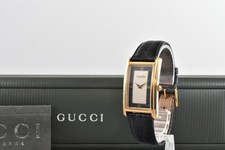 [OTTIME CONDIZIONI in Scatola] Orologio Uomo GUCCI 2600M Oro Nero Rettangolare Tank Quarzo GIAPPONE