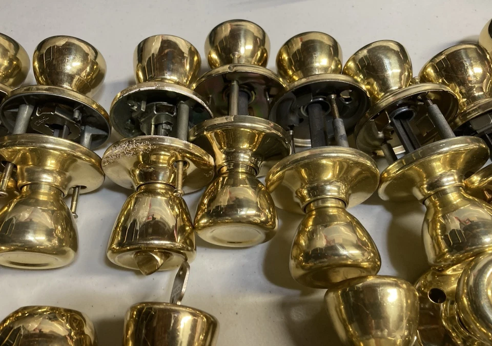 Lot of Kwikset Polished Brass  Privacy & Passage Door Knob Latch - Image 3 of 4