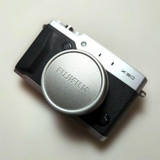 Fujifilm X30 Compact Digital Camera with Filter Adapter Excellent Condition