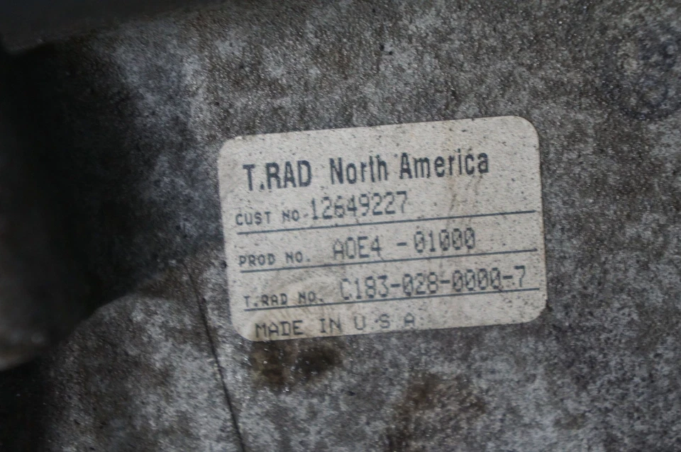 Engine Oil Filter Housing 6.6l OEM 12649227 Chevrolet Silverado 2500 3500 2015 - Image 2 of 4