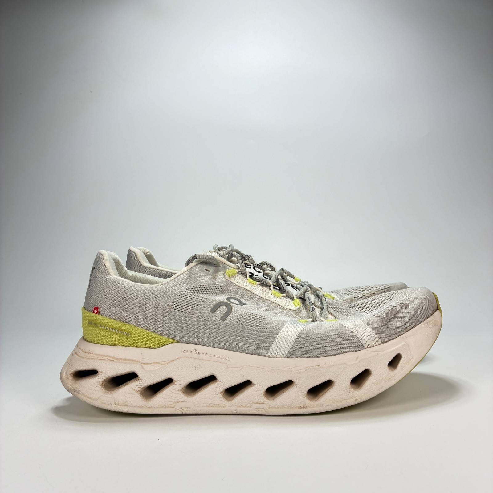 On Cloudeclipse Light Gray White Road Running Sho… - image 1