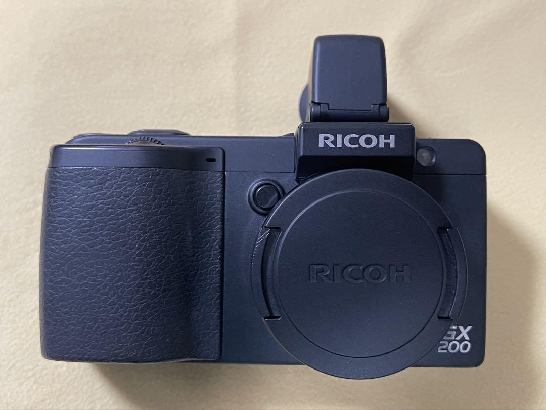 Ricoh GX200 Compact Digital Camera with VF-1 Viewfinder Used