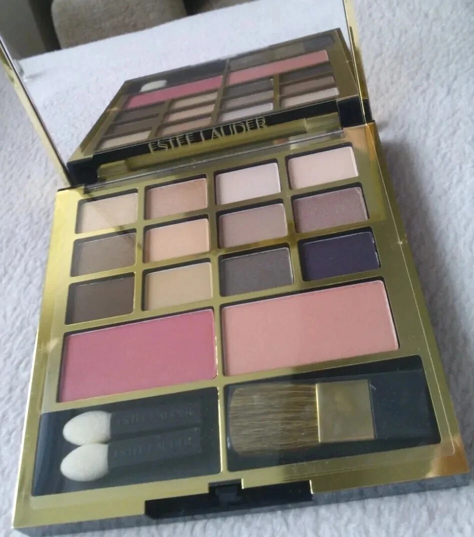 MAKE-UP KIT SET GIFT ESTEE LAUDER EYE SHADOW BLUSHER MIRROR COMPACT PALETTE NEW