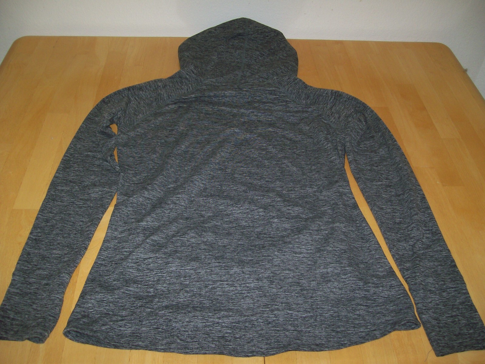 Amazon Essentials Grey Hooded Lightweight Pullove… - image 7