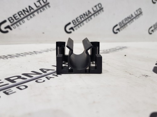 GENUINE MERCEDES-BENZ TRUCK LOCKING BRAKES LINE ATTACHMENT MOUNT - Picture 2 of 8