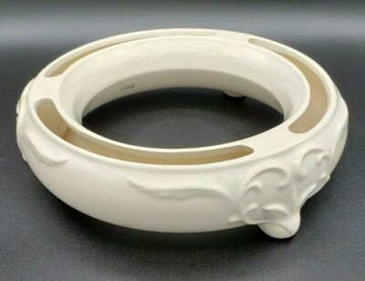 Vintage Made in Austria Ivory Pansy Flower Ring Frog Porcelain Centerpiece  9
