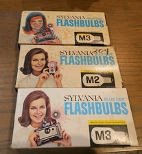 Vintage Sylvania Blue Dot Flashbulbs Lot 2 M3 1 M3 , Missing Bulbs