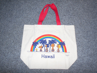 HAWAII LIMITED NEW! SNOOPY STORE SUNTANNED PEANUTS CHARACTERS 18X14X6 TOTE BAG