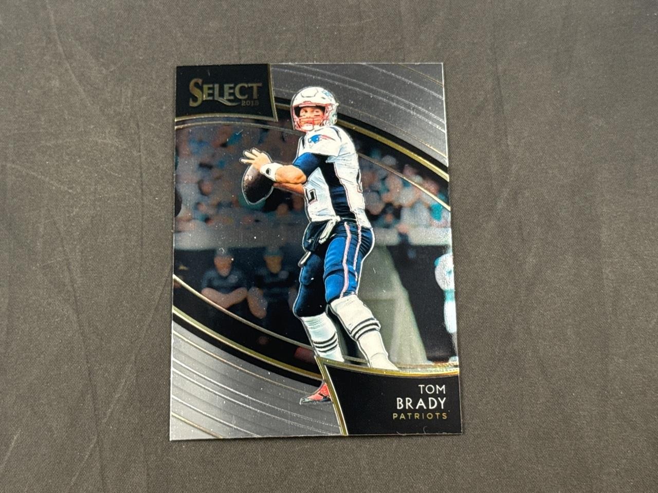2018 PANINI SELECT FOOTBALL TOM BRADY #201 FIELD LEVEL PATRIOTS
