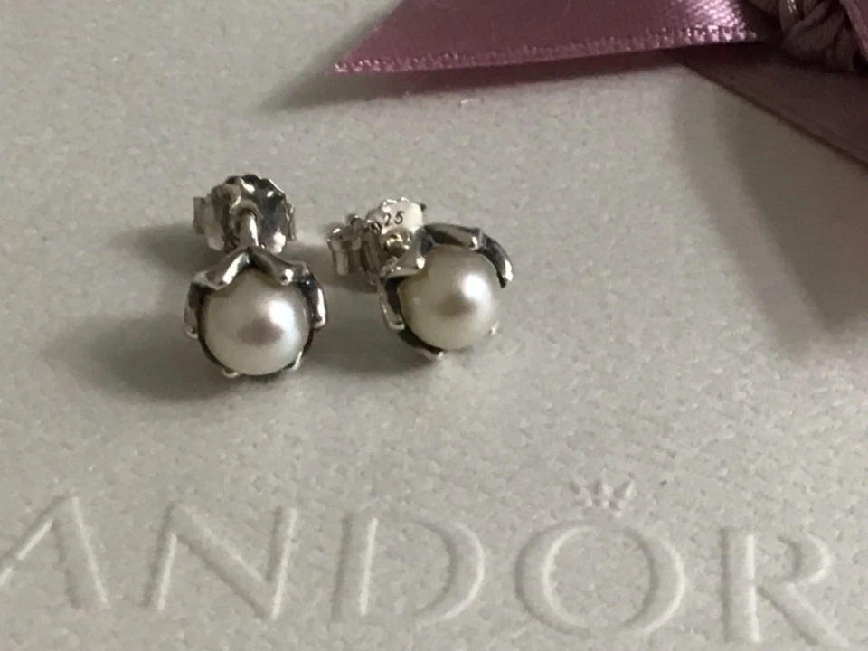 Orig. Pandora Ohrstecker“Reine Perle“,Silber,S.-Perle, ungetragen - Bild 2 von 4