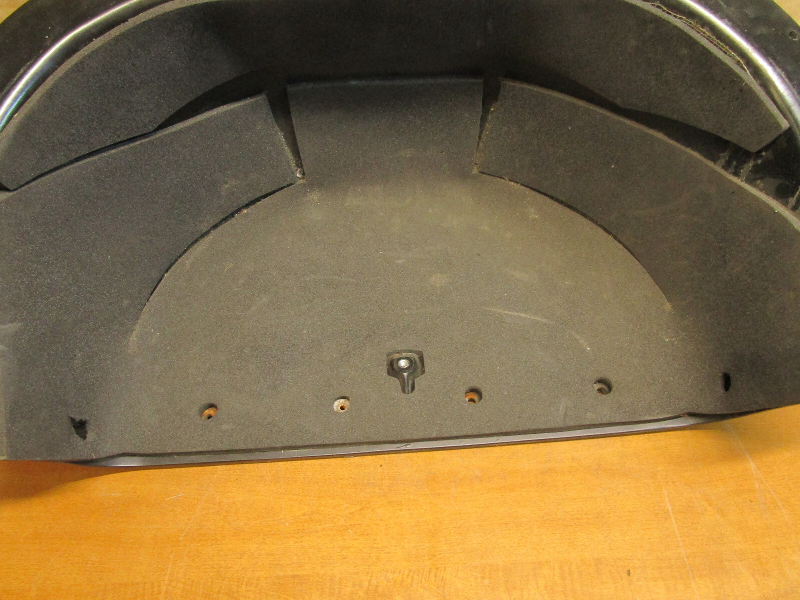 Maserati 4200 Spyder/Coupe - Spare Tire Tub/Trunk  P/N 67245900