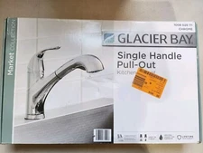 Market Single-Handle Pull-Out Sprayer Kitchen Faucet in Polished Chrome