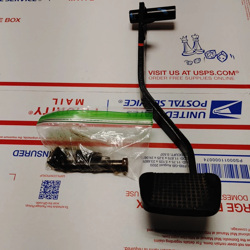 Conjunto de pedal de freno Isuzu Pickup Rodeo Amigo Pup 1988-95 2,6 3,1 L 4ZE1 OEM Foto 2 de 4