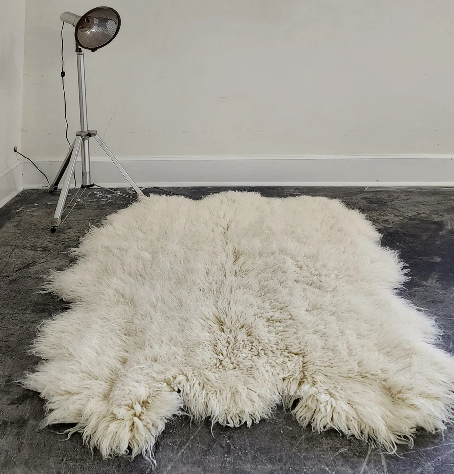 SUPER THICK SHEEPSKIN FLOKATI RUGS | ALL SIZES | LONG 3.5" PILE | SHAG AREA RUGS - Image 3 of 4