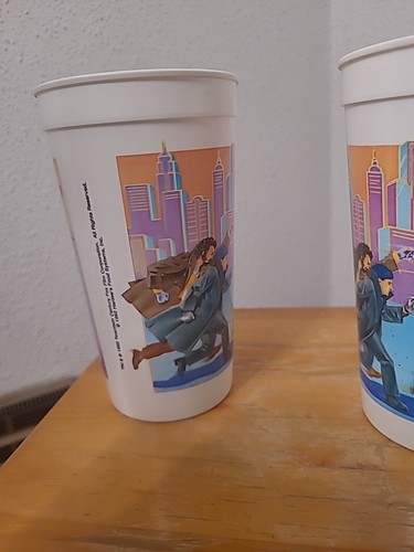 2 Vintage 1990s Hardee's Home Alone 2 Lost In New York Plastic Cup Hardees 1992 - Picture 6 of 15