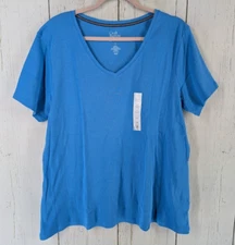 Croft Barrow Size Large The Classic Tee Blue V Neck Short Sleeve Casual Top NWT