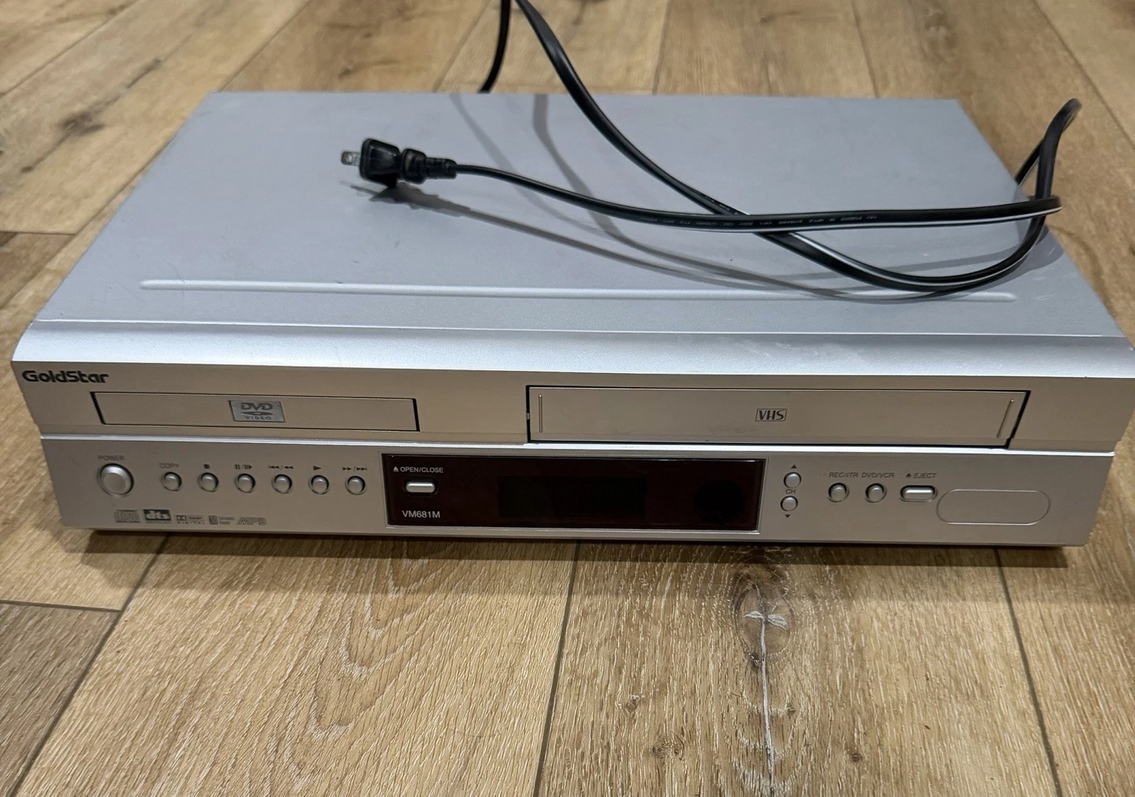 DVD/VCR Combo Player- UNTESTED