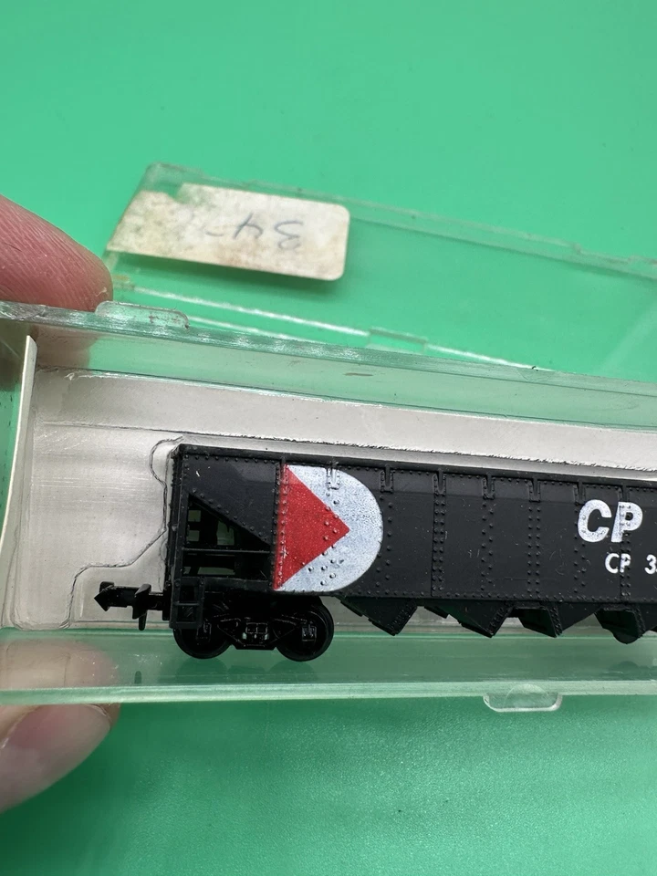 N Scale - Model Power 3476 - Twin Bay Hopper, CP Rail CP359943  789012  NIB - Image 2 of 4