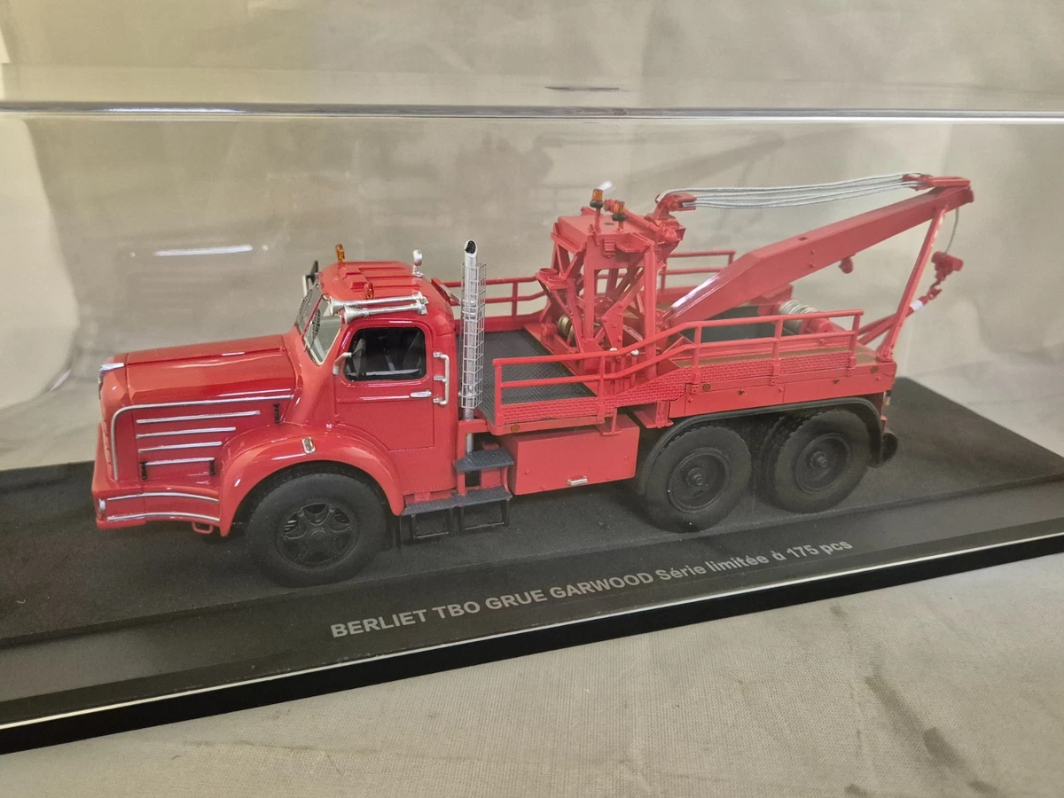 Autobus Berliet PCK 8 W Besset 1949 1:43 - Perfex Miniatures Lyon - Modellino Resina