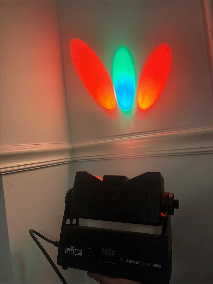 Mint Chauvet DJ EZBeam Q3 ILS Battery-Powered Wall Accent & Effect Light Fixture - Image 4 of 4