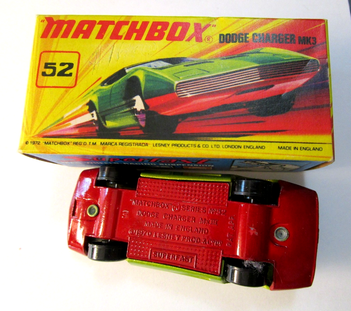 ミニカー MATCHBOX 1970 Superfast DODGE CHARGER MK Matchbox 1970 Dodge Charger MK III #52 New in Original Box - Green