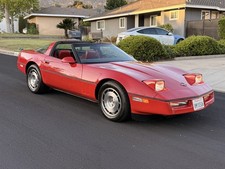 1986 Red Chevrolet Corvette   | C4 Corvette Photo 1