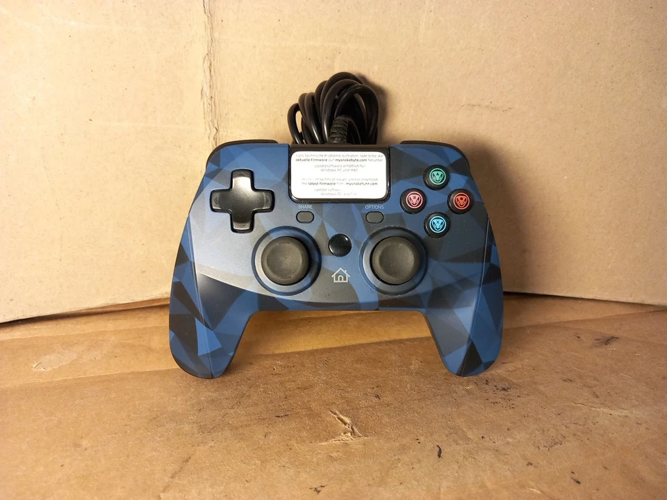 Snakebyte GamePad 4S Wireless Camouflage PS4 Controller SB912726 Slim Controller - Image 2 of 4