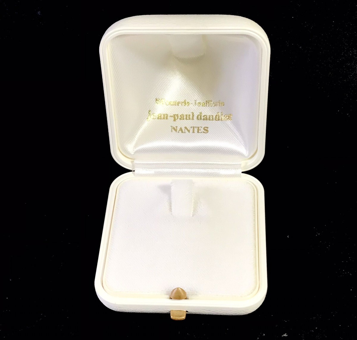 Ancien écrin à Bague Gainé De Cuir Blanc - Boîte à Bijoux Vintage Sans Marque Occasion