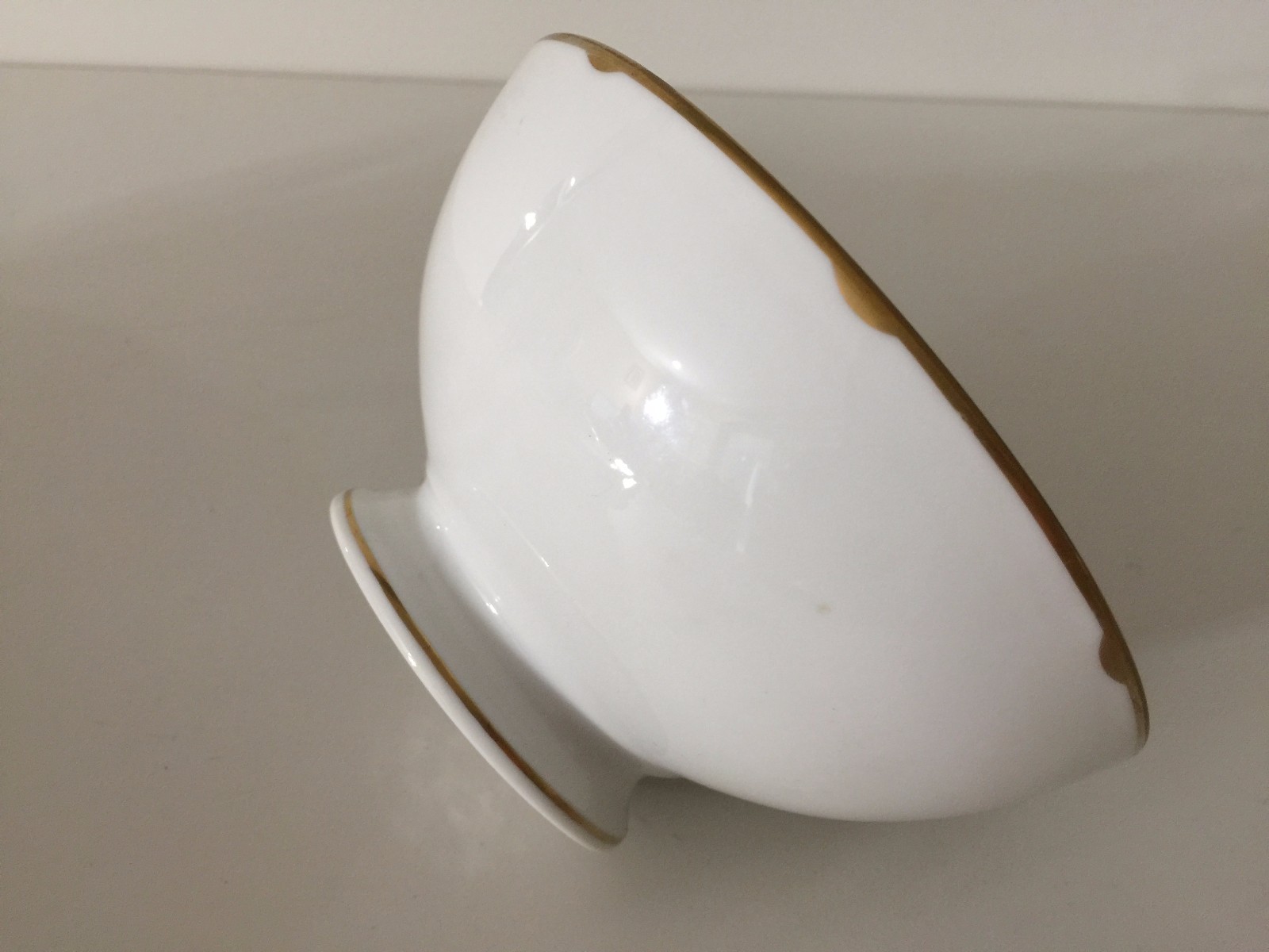 VTG Wittelsbach Germany White Porcelain Round Bowl, 3" Tall x 5 3/4