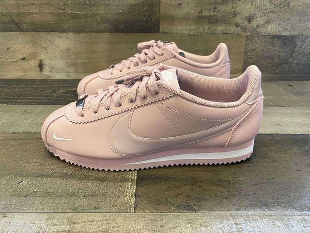 nike cortez plum chalk