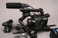 Sony PXW-FS5 4K RAW with Batteries and accessories. Body only