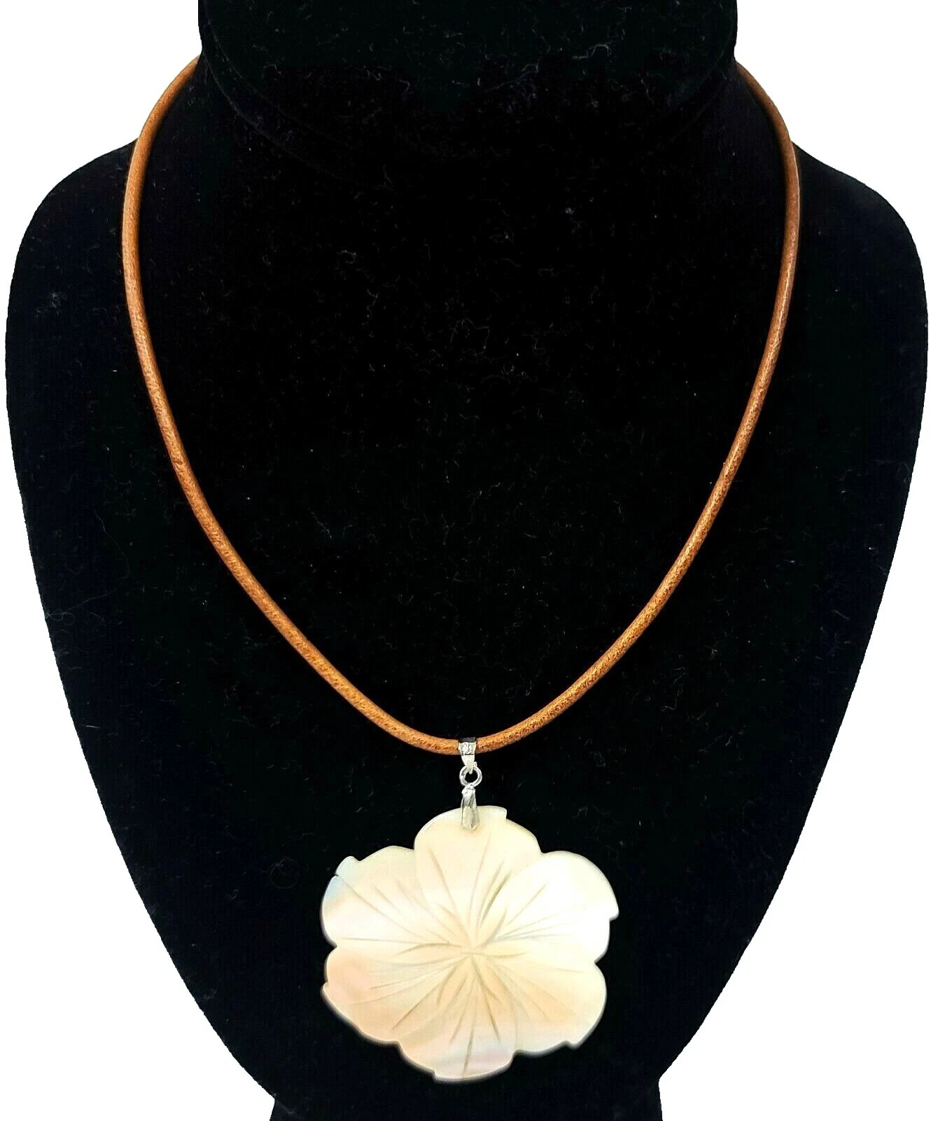 Pearl Shell Collares y colgantes hechos a mano