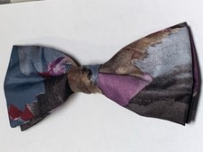 VINTAGE Geometric 90'S ROYAL RUST RESISTANT CLIP-ON BOW TIE 4.5 x2 Multi Color