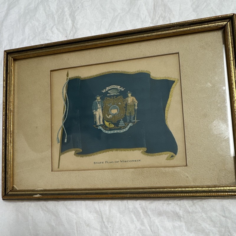 Vintage Framed State of Wisconsin Flag Print Wall Decor in Gold-Tone Frame