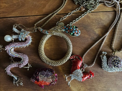 3D Strass Kühn Schmuck Set 4 Hahn Drache Schnecke 4 Halskette Fisch Brosche