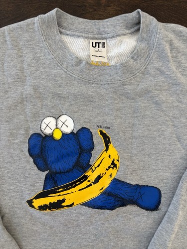 Mens Uniqlo UT KAWS x Andy Warhol Sweatshirt Gray Banana Graphic Small