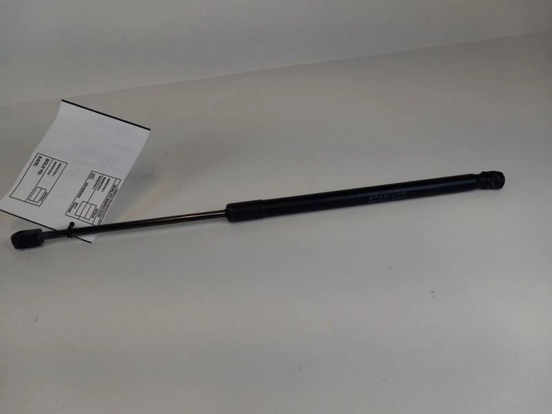 Ford Explorer 2008 capó puntal Foto 4 de 4