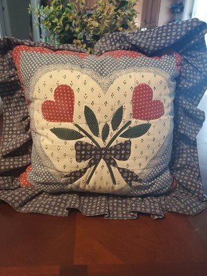 VTG Country Quilted Throw Pillow Ruffled Heart Applique Cottagecore Farmhouse 
