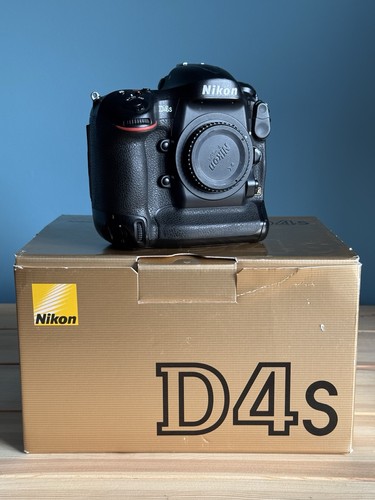 Nikon D D4S 16.2MP Digital SLR Camera Body Black CF & Xqd 291k shutter   - Picture 10 of 12