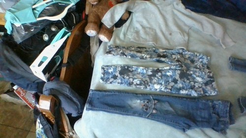 4/5 Clothes: Carhartt Hoodie/FreeStyle Cat Knee Jeans/Cat Face Sweater/Blue Pant - Picture 2 of 23