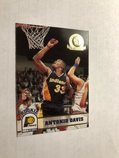 Rare Gold Rookie 1994 ANTONIO DAVIS  SkyBox Basketball Card  # 345 Made in USA. rookie card picture