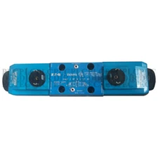 NEW Vickers DG4V-3-0C-M-U-H7-60 Directional Control Valve 24V DC 30W K11/14