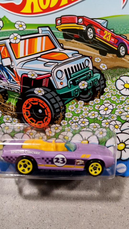 Hot Wheels '69 Camaro Spring Circuit - 1:64 Scale Die-Cast Car
