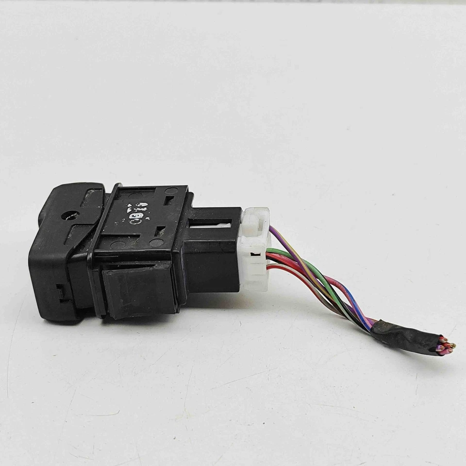 MAZDA MX-5 MK2 NB Rear Fog Light Switch NC33-66-480A 1.6 Petrol 81kW 2000 - Image 2 of 4
