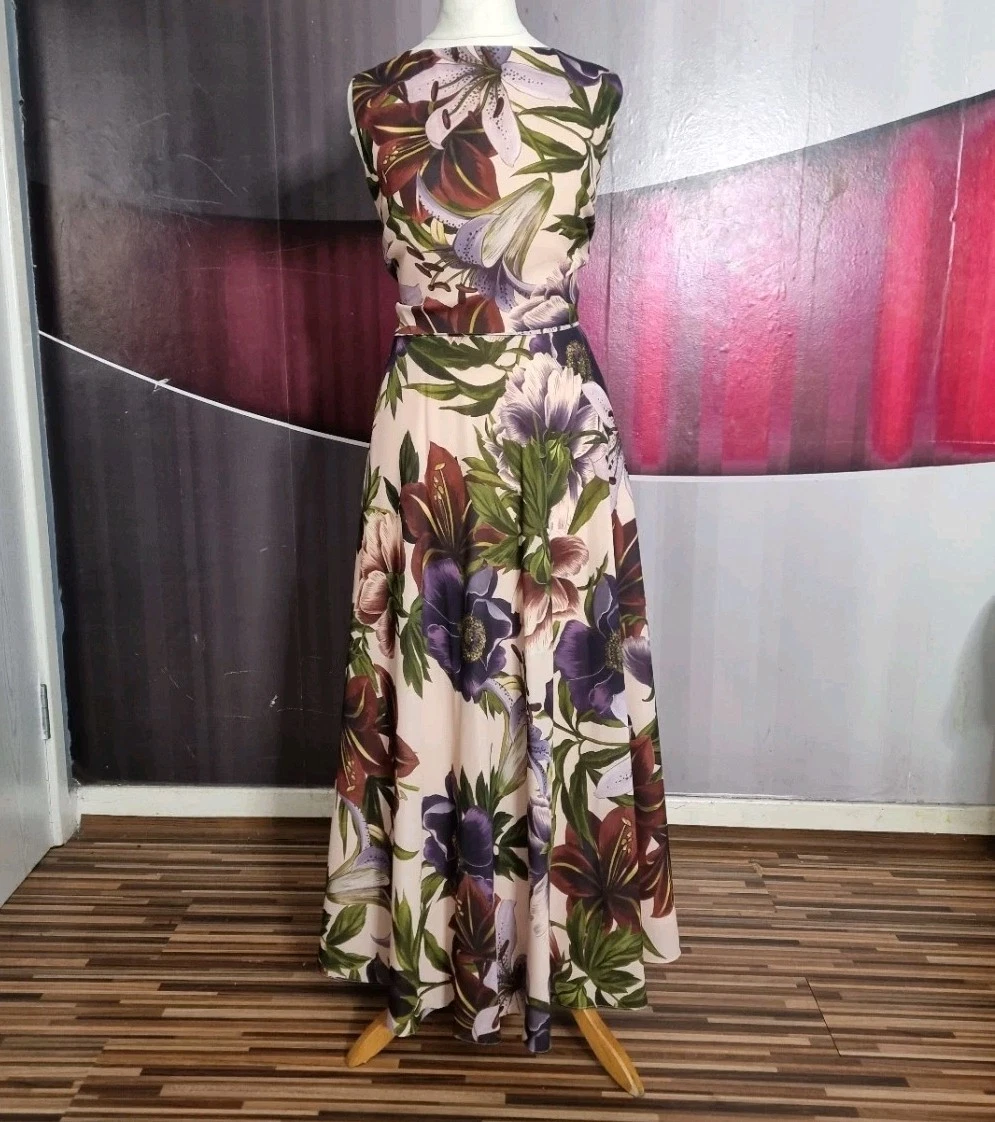 Robe BEBE Sunny Floral Day Flare - Taille M/8, Neuve Avec étiquettes, Valeur 139$