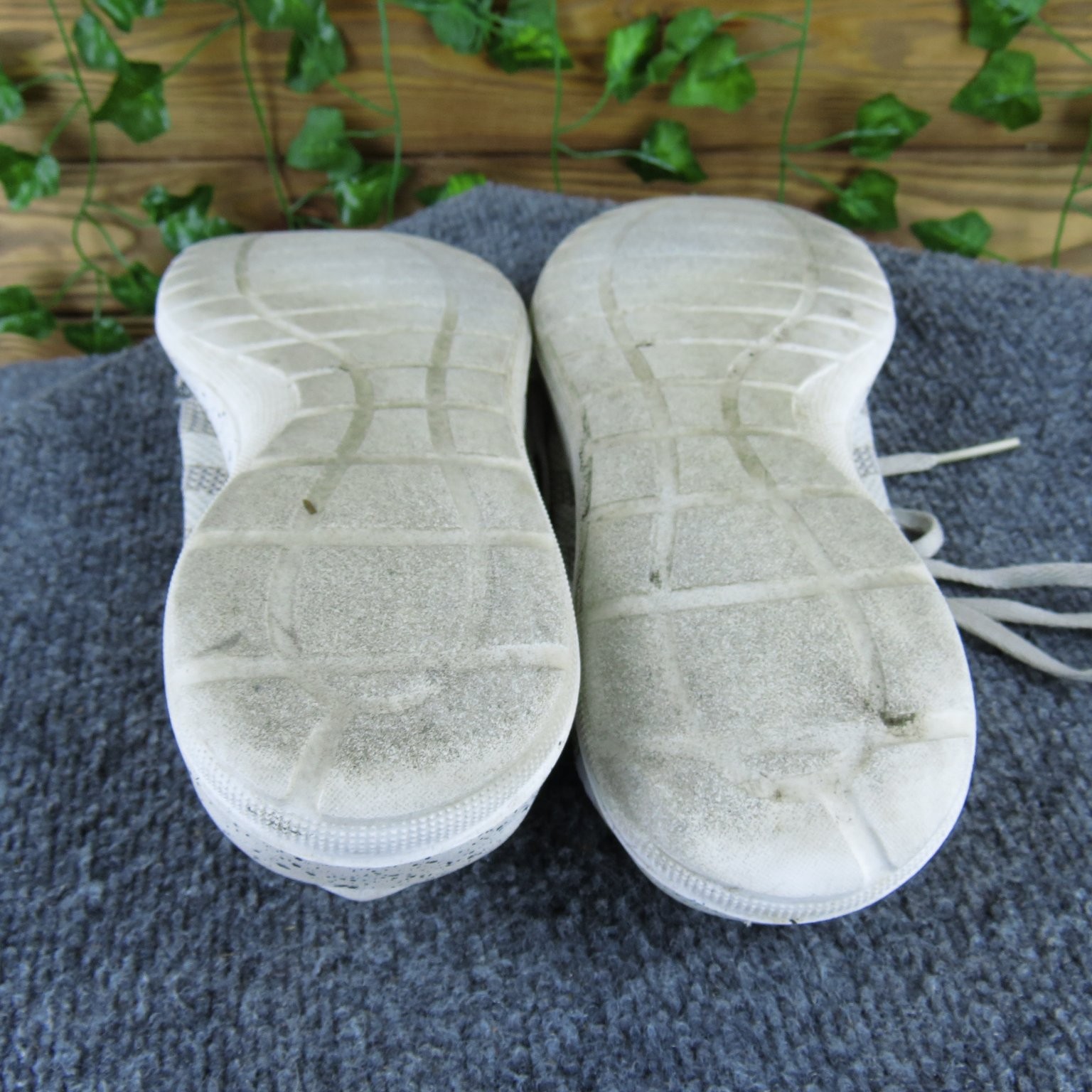 SAOLA Adidas Run Natural scarpe da ginnastica donna bianche nere suola maculata taglia 11M