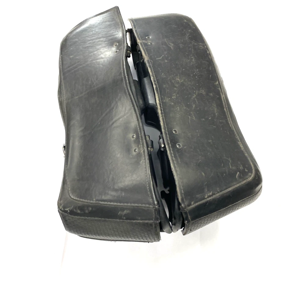 Par de alforjas clásicas de cuero Road King 93-08 Touring OEM Harley 90544-97 Foto 3 de 4