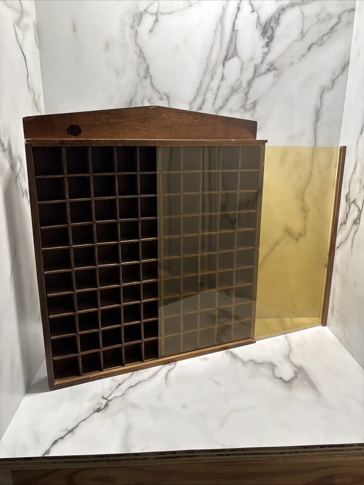 Vitrina Miniaturas Dedales Madera Deslizante Plexiglás Frontal 100 Cubbies Foto 3 de 4